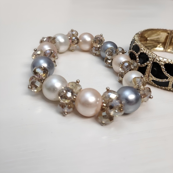 Vintage 3 piece Stretch Bracelet Lot Bundle Glass Bead AB Faux Pearls Enamel - Picture 4 of 11